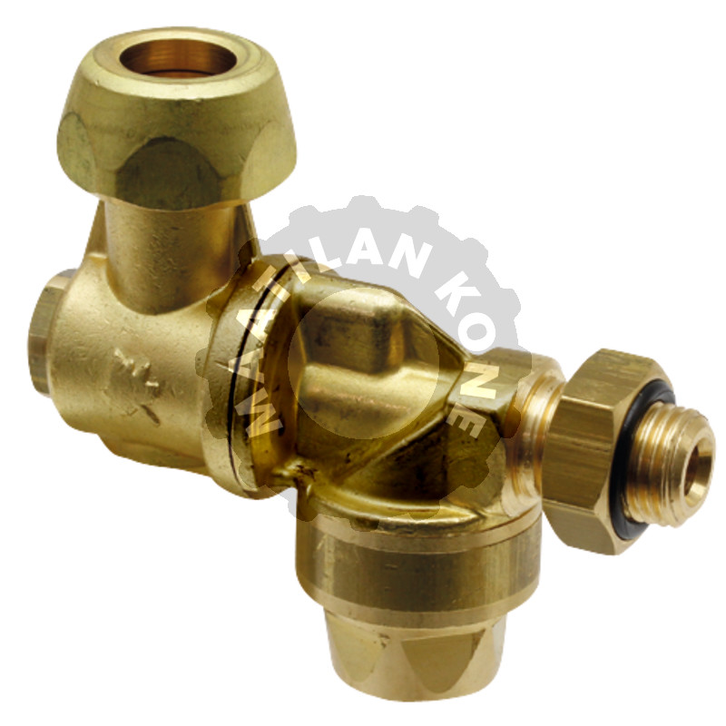 Messinkinen suuttimen pidike